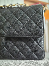 Load image into Gallery viewer, CHANEL series 19 2014 Black caviar GHW 11.12 Medium ML Timeless Classic Double Flap Bag
