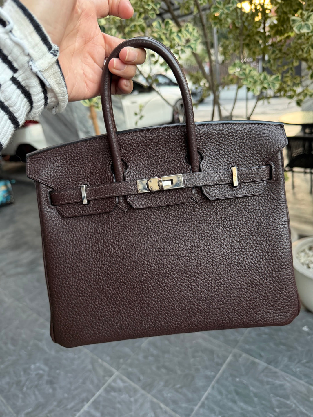 HERMES Cacao Togo Leather PHW Birkin 25 Stamp M in sq