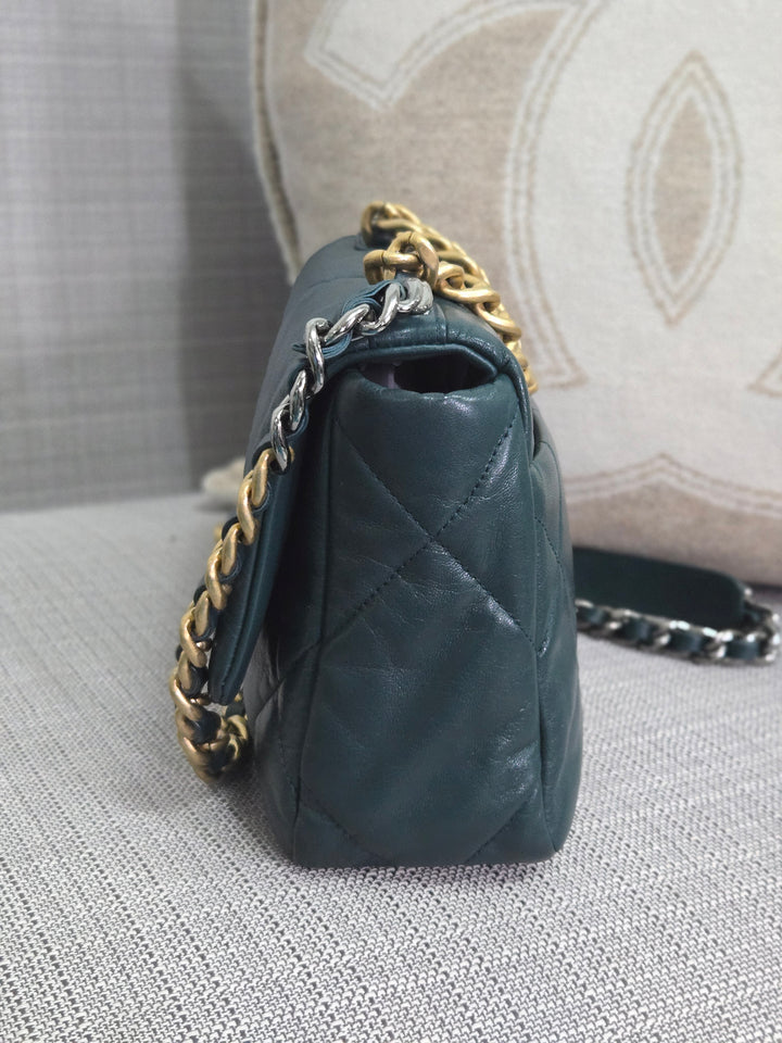 Chanel 19 size Small 26 cms series  Fall/Winter Collection Dark Green/Teal Goatskin Mixed hardware flap bag