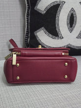 Load image into Gallery viewer, Chanel series 28 2019 19B Collection Burgundy Caviar Business Affinity Flap Bag with Champagne GHW size Medium (8.5 inches/23 cms)
