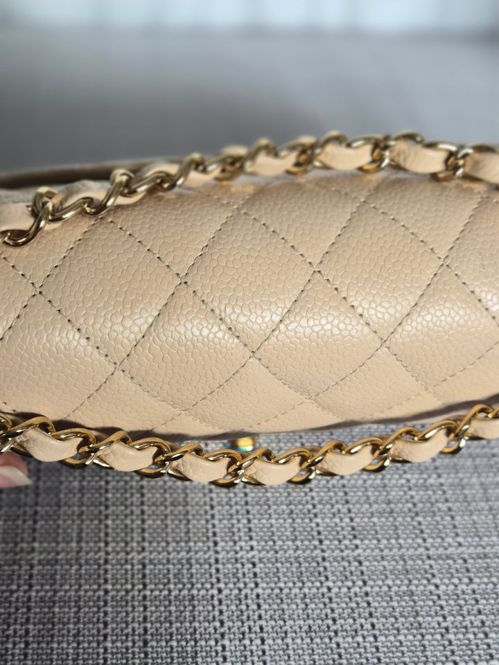 CHANEL series 15 2011/2012 Beige Clair Caviar GHW Medium ML Timeless Classic Double Flap Bag