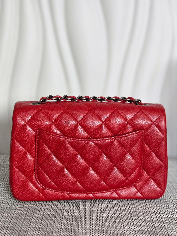 CHANEL series 21 15B collection Red lipstick caviar Ruthenium Hardware Mini Rectangular Flap Bag 2015 15B collection
