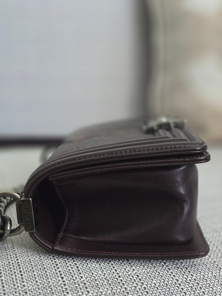 Chanel series 21 2015 Burgundy Lambskin Stingray Le Boy Flap Bag with RHW size Small