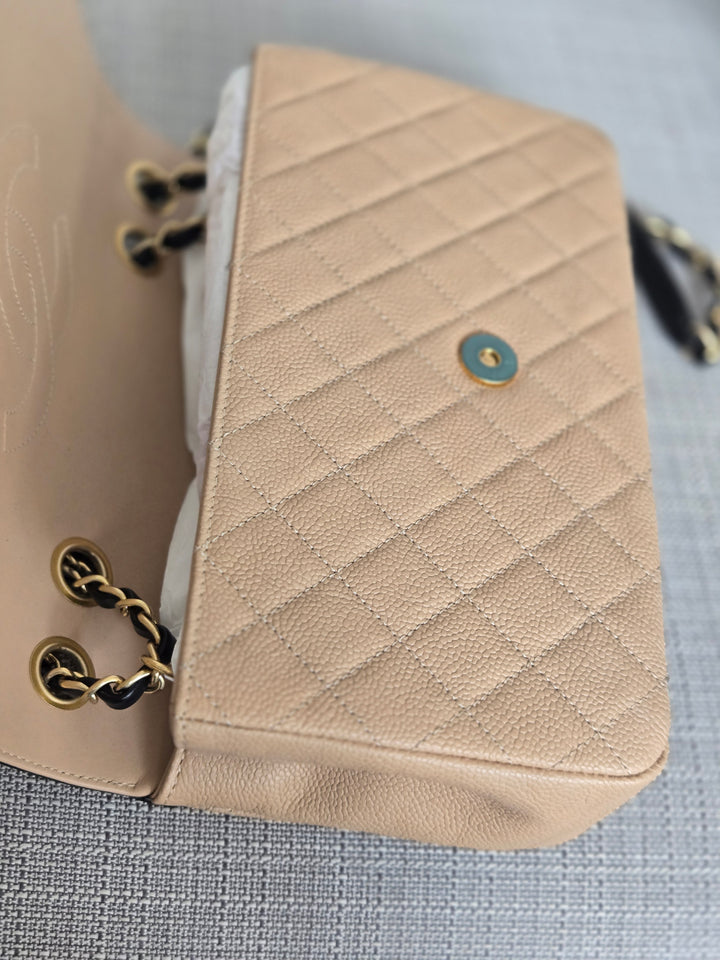 CHANEL Beige & Black Filigree Aged GHW Magnetic Closure Flap Bag size Medium 10 inches