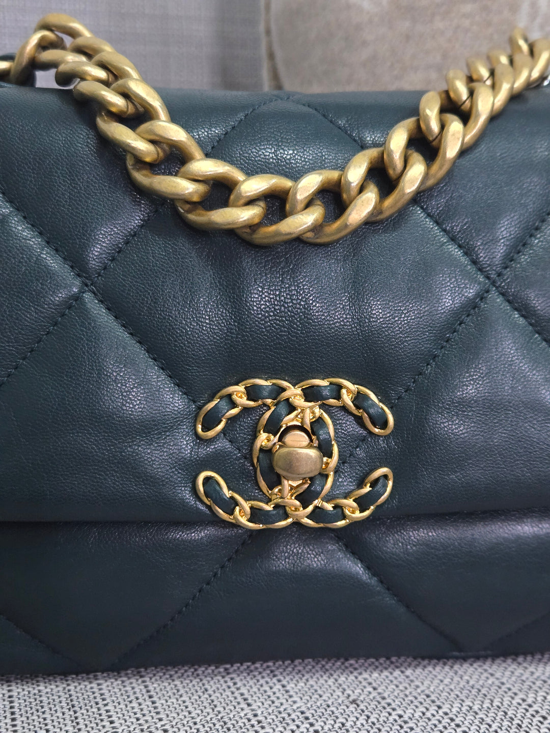 Chanel 19 size Small 26 cms series  Fall/Winter Collection Dark Green/Teal Goatskin Mixed hardware flap bag
