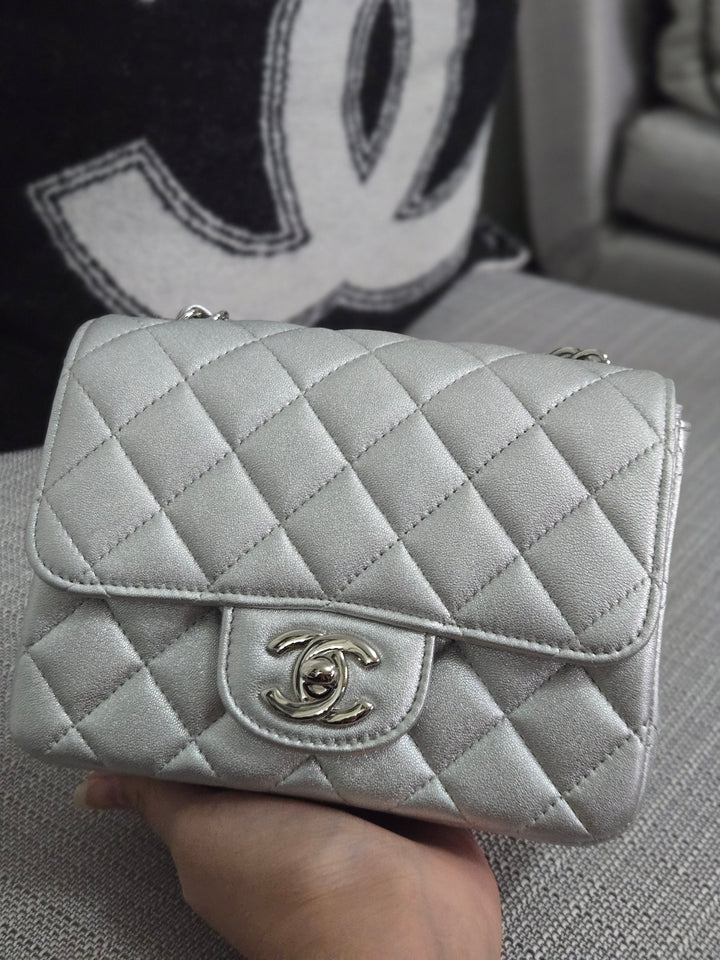 Chanel Series 31 21P 2021 Pre Spring/Summer Collection Iridescent Silver lambskin SHW Square Mini Flap Bag