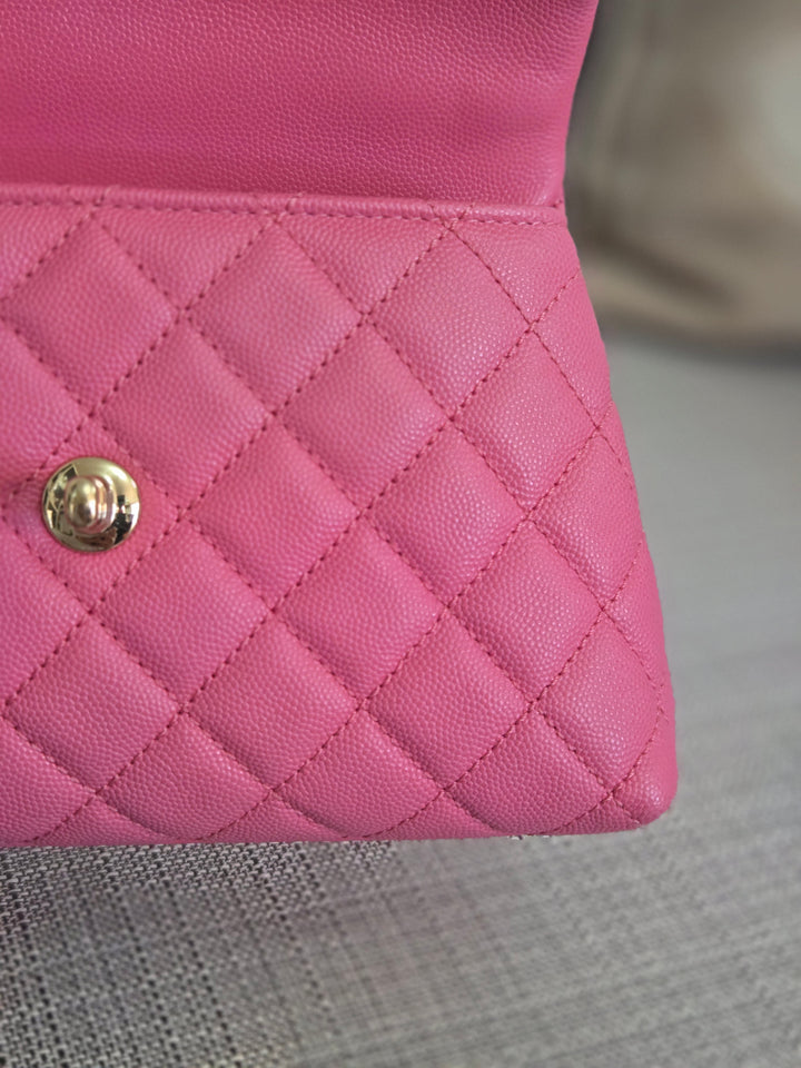 Chanel series 31 21P 2021 Pre Spring/Summer Collection Pink Caviar Coco Handle Flap Bag with Top Handle and Detachable Strap size Small