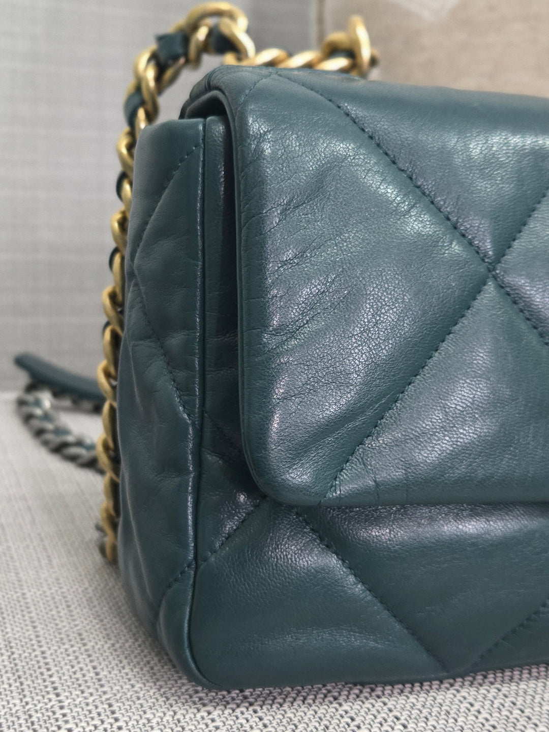 Chanel 19 size Small 26 cms series  Fall/Winter Collection Dark Green/Teal Goatskin Mixed hardware flap bag