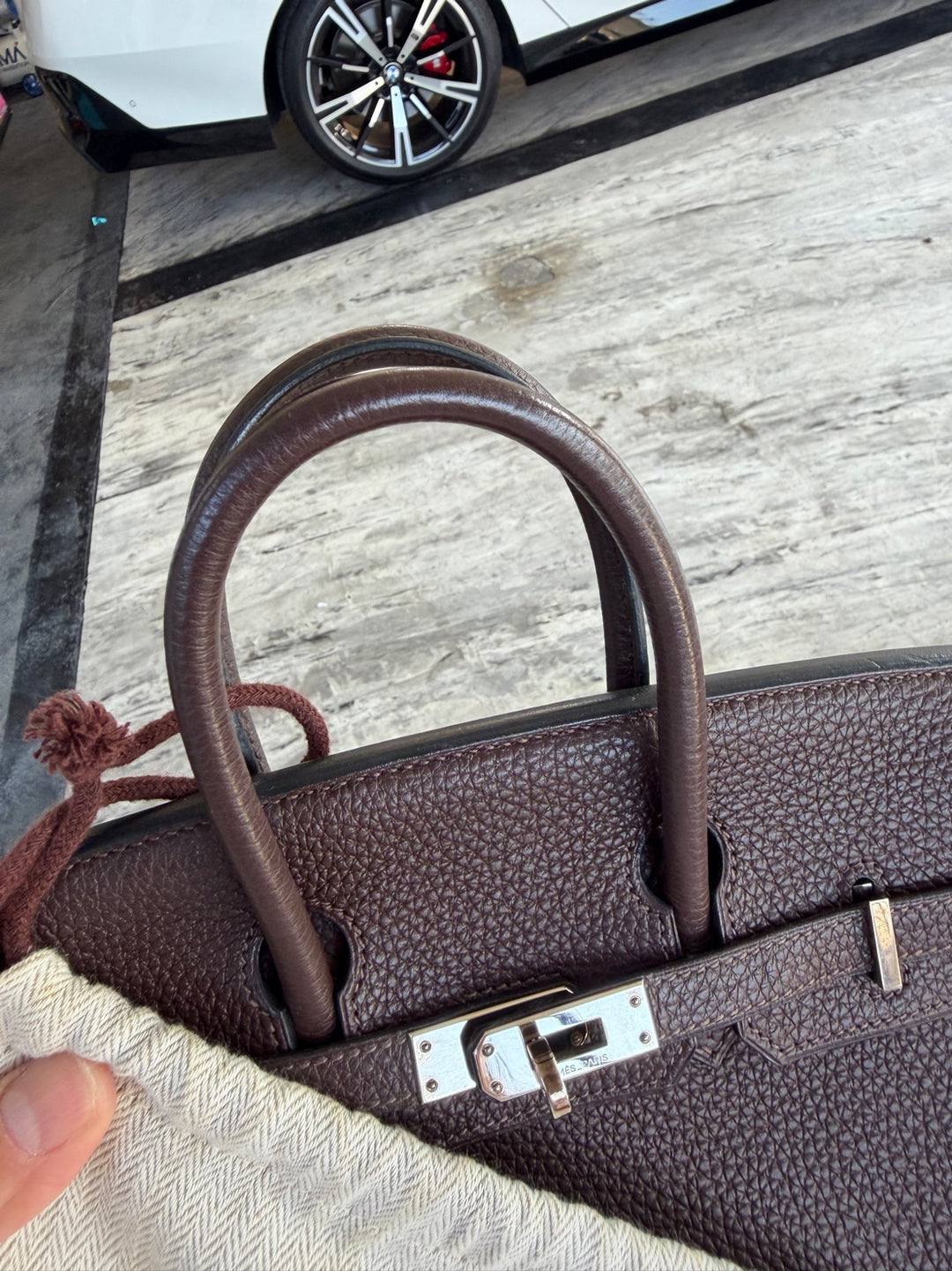 HERMES Cacao Togo Leather PHW Birkin 25 Stamp M in sq