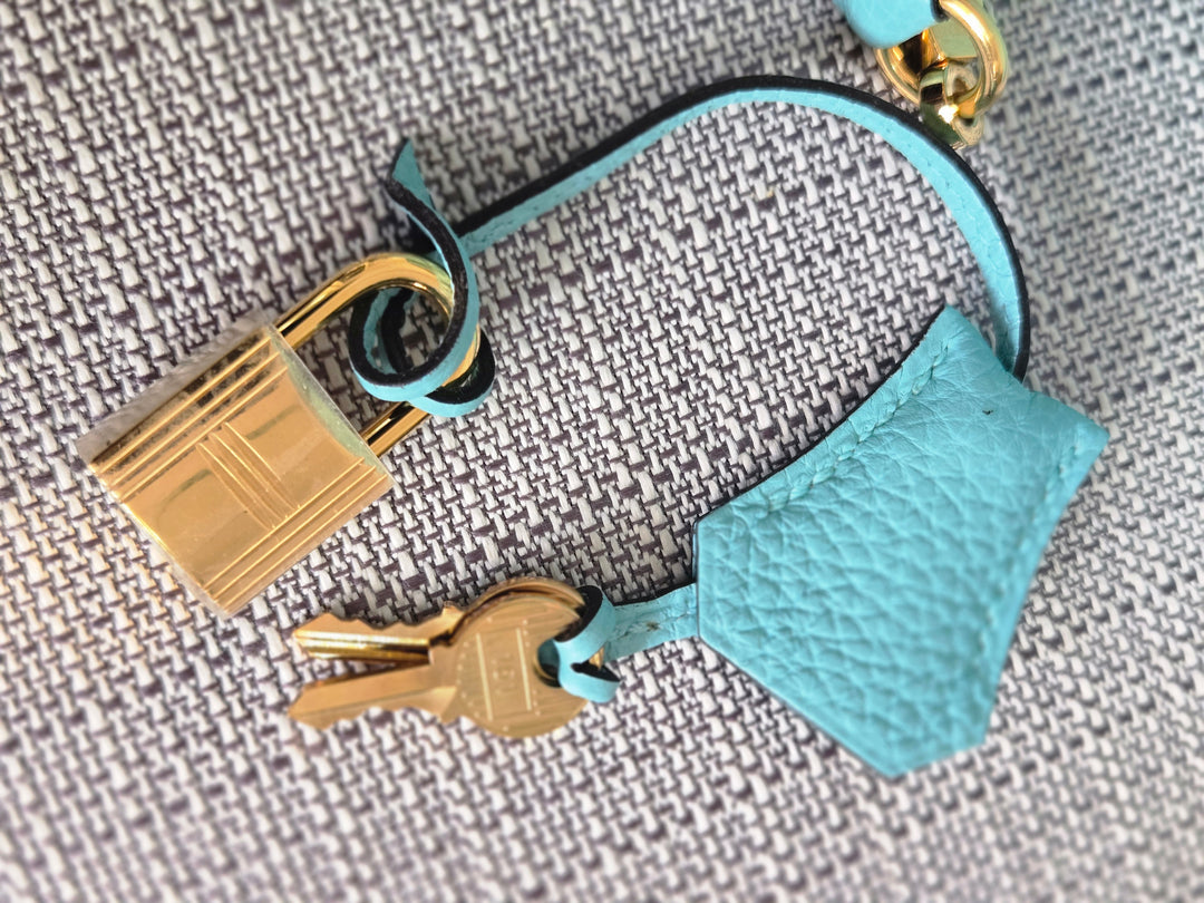 Hermes Kelly 28 in Bleu Atoll Togo Leather GHW