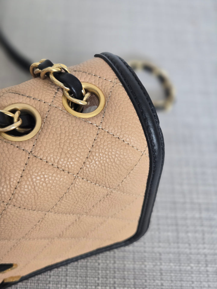 CHANEL Beige & Black Filigree Aged GHW Magnetic Closure Flap Bag size Medium 10 inches