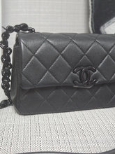 Load image into Gallery viewer, Chanel series 31 21C 2021 Cruise Collection My Everything Black Caviar So Black Hardware Seasonal Flap Bag
