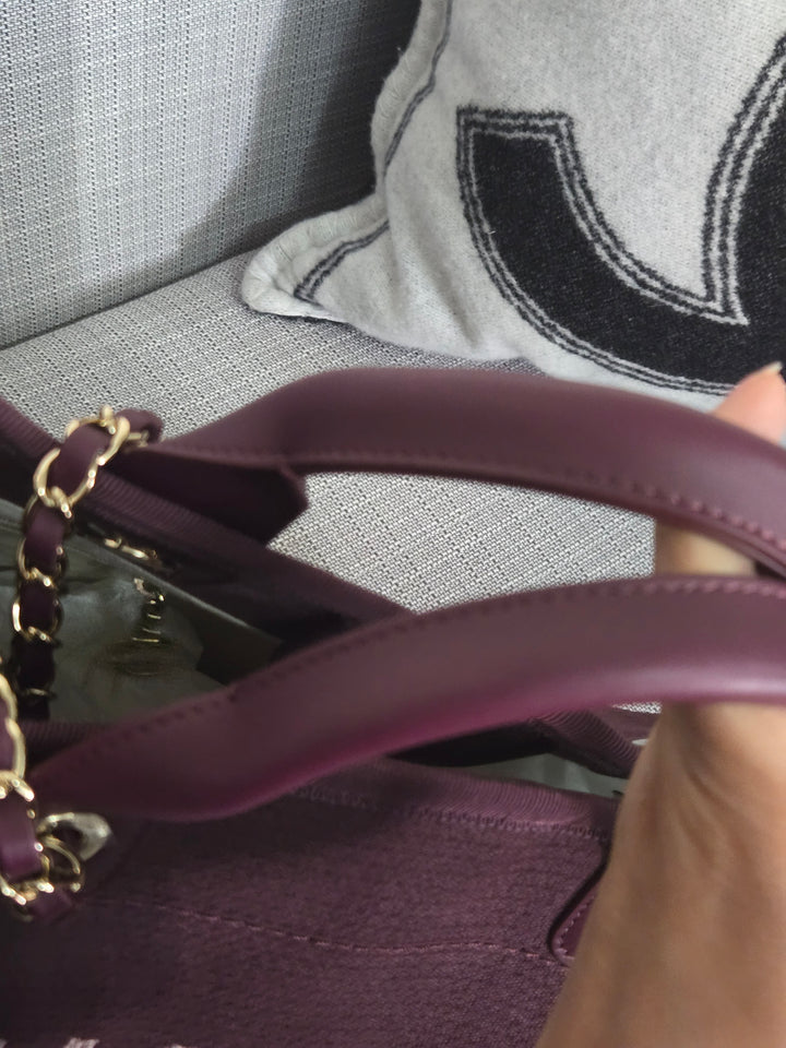 Chanel 24B 2024 Fall/Winter Collection Burgundy Tweed Deauville Tote with Leather top handle size small and Detachable pouch