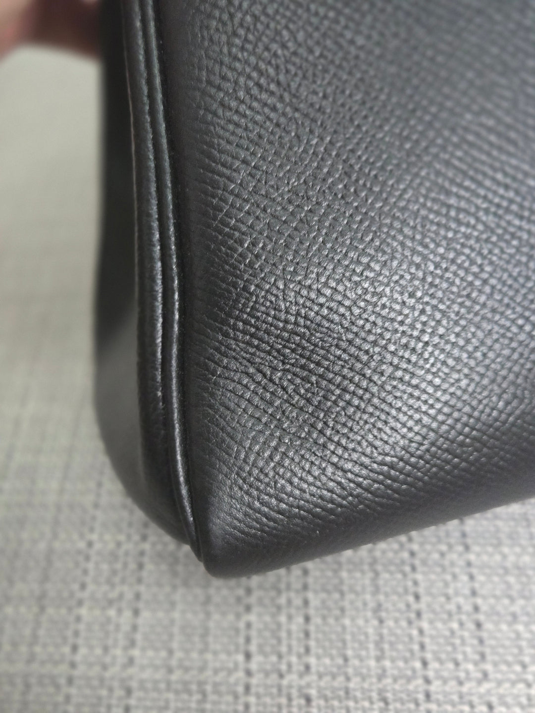 Hermes Noir/Black Epsom Leather GHW Kelly 28 stamp N 2010