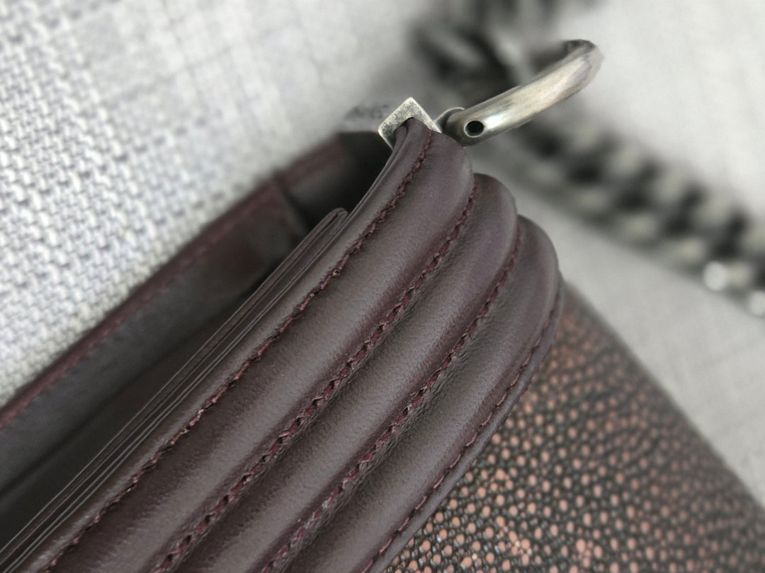 Chanel series 21 2015 Burgundy Lambskin Stingray Le Boy Flap Bag with RHW size Small