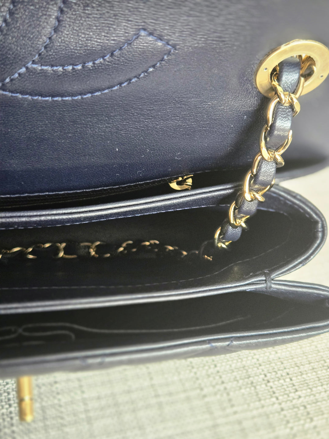 Chanel series 28 2019 Navy Lambskin Champagne GHW Trendy CC Flap Bag size Small with Detachable Strap