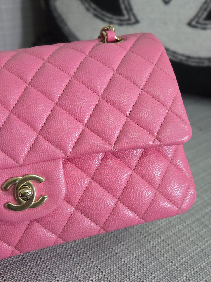 Chanel 21P 2021 Pre spring/summer collection Pink Caviar Champagne GHW 11.12 Timeless Classic Medium ML Double Flap Bag