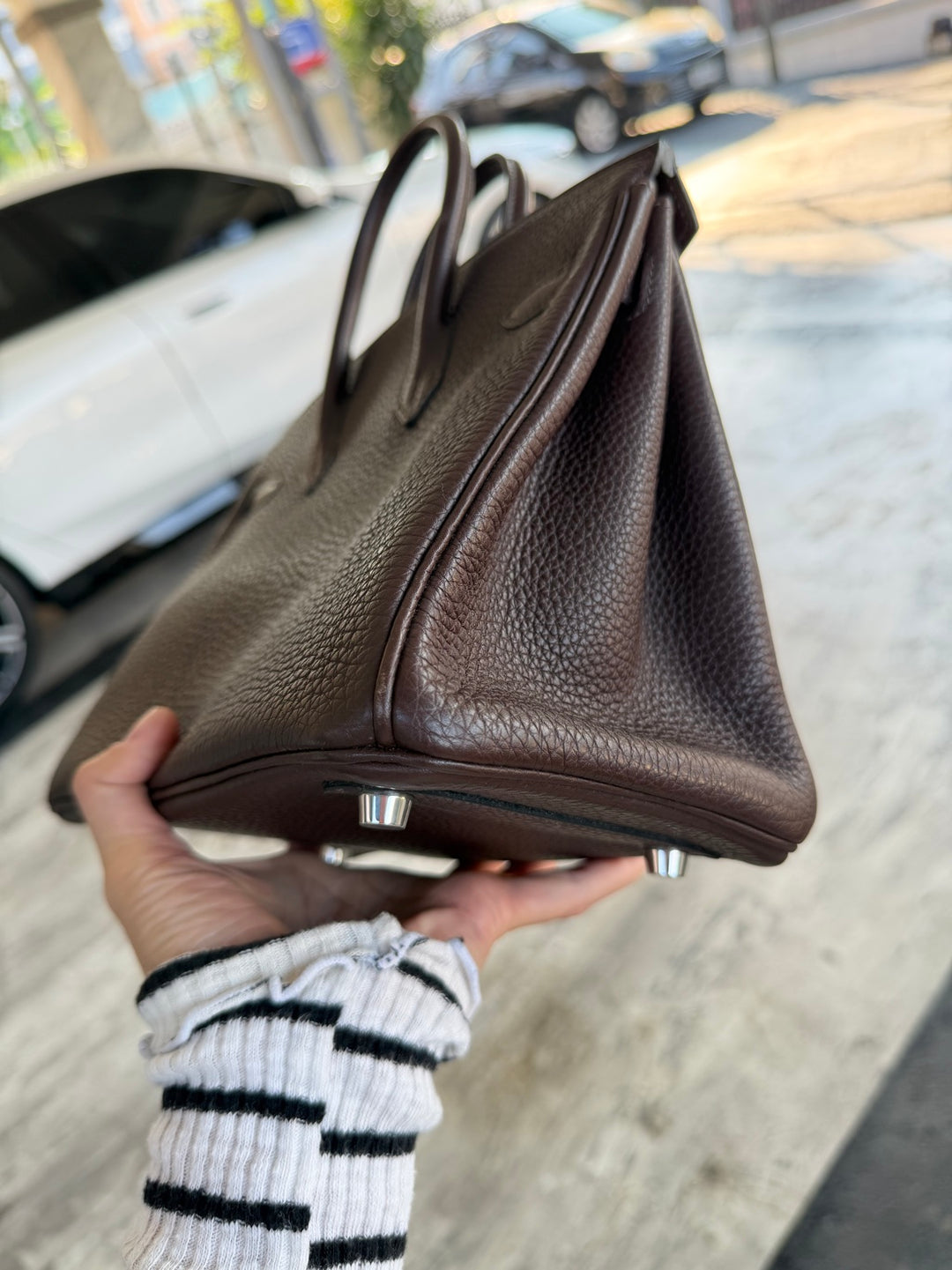 HERMES Cacao Togo Leather PHW Birkin 25 Stamp M in sq