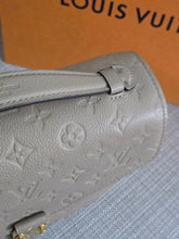 Load image into Gallery viewer, Louis Vuitton LV Pochette Metis Turtledove/Dune Emprinted Leather
