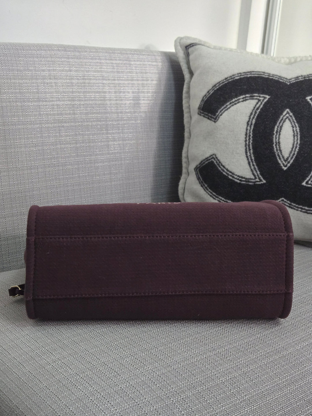 Chanel 24B 2024 Fall/Winter Collection Burgundy Tweed Deauville Tote with Leather top handle size small and Detachable pouch