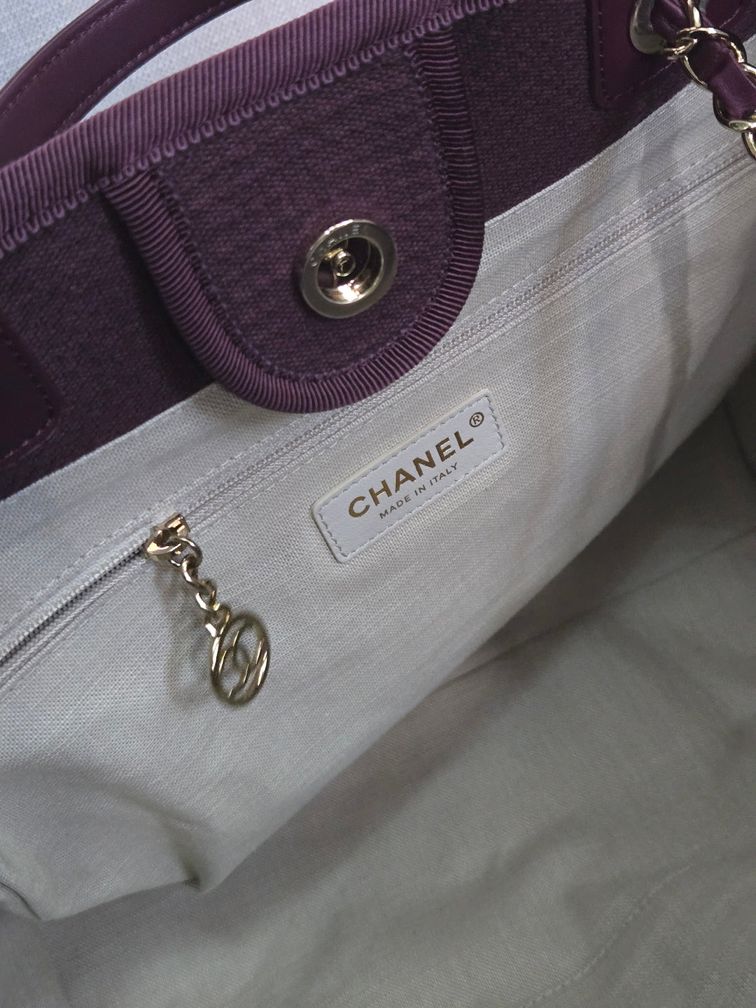 Chanel 24B 2024 Fall/Winter Collection Burgundy Tweed Deauville Tote with Leather top handle size small and Detachable pouch