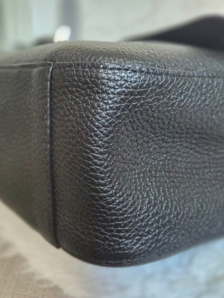 WA/Email only to purchase only- CHANEL Matthieu Blazy Maxi 32 cms Flap Bag in Black Caviar SHW 2026