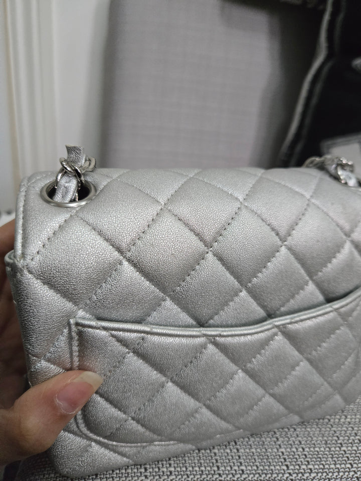 Chanel Series 31 21P 2021 Pre Spring/Summer Collection Iridescent Silver lambskin SHW Square Mini Flap Bag