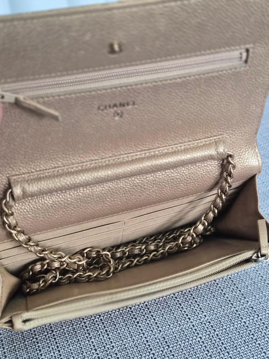 CHANEL series 20 2015 15B collection Gold Caviar Aged GHW Classic Wallet On Chain (WOC)