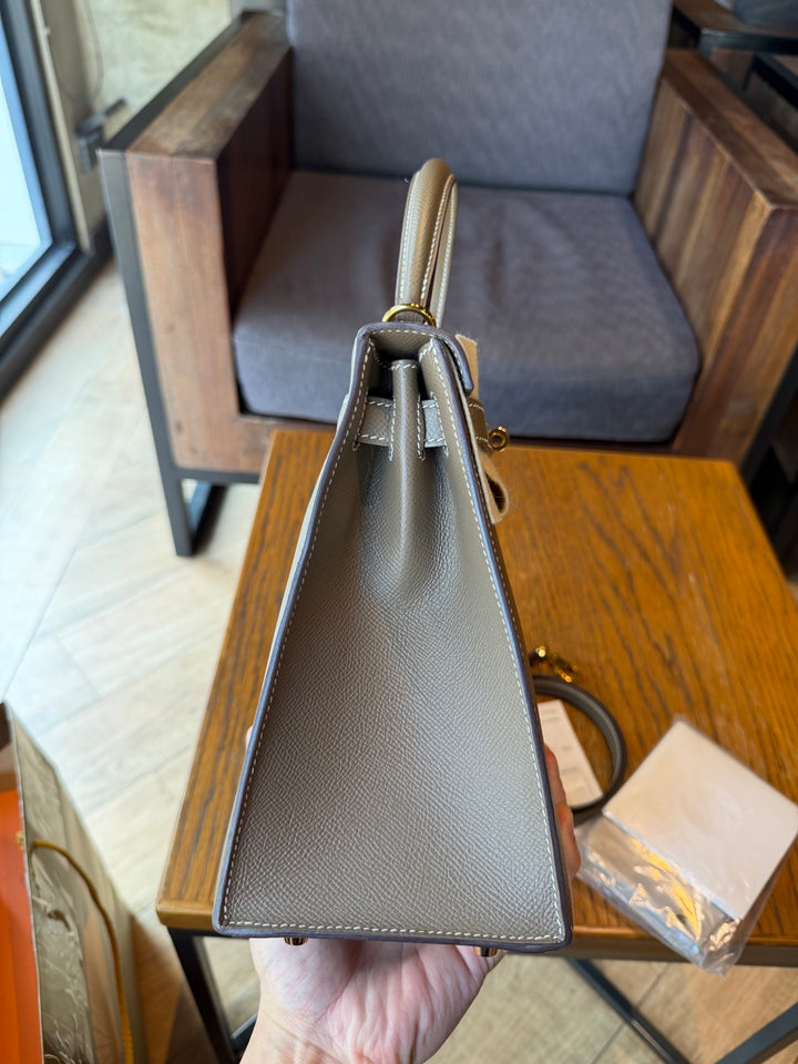Hermes Kelly 28 Etoupe Epsom Leather Sellier GHW Stamp Y 2020