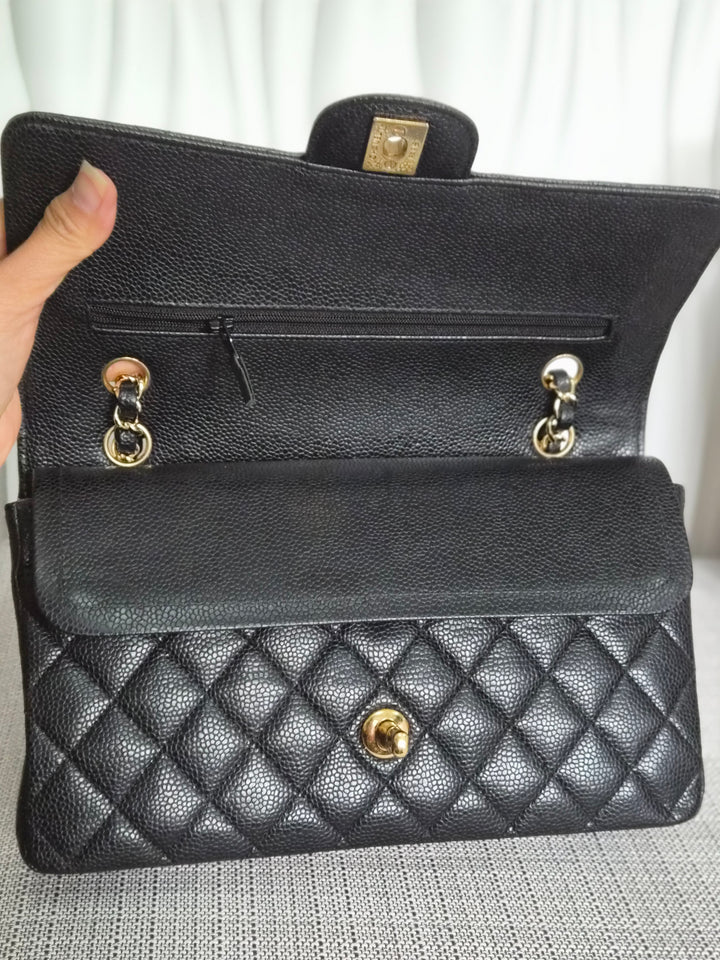 CHANEL series 19 2014 Black caviar GHW 11.12 Medium ML Timeless Classic Double Flap Bag