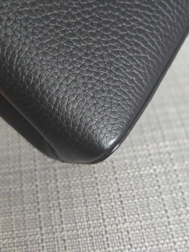 LOUIS VUITTON LV Capucines Mini Flower Crown Line in Black Taurillon Leather with detachable strap 2023