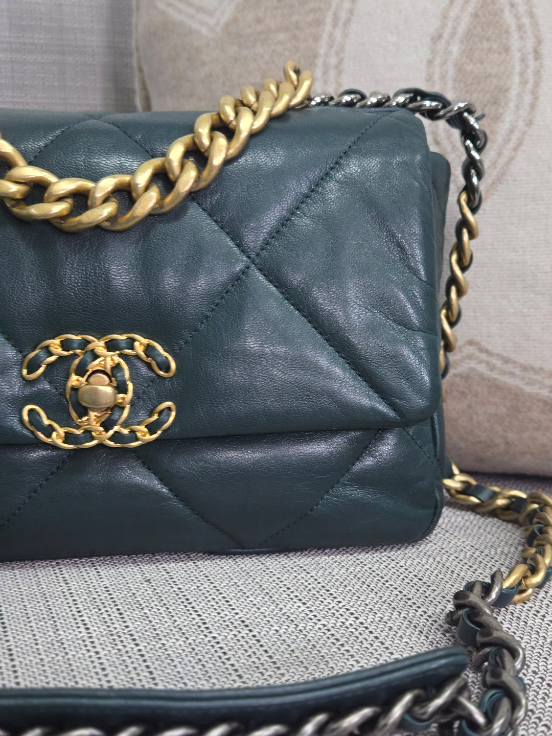 Chanel 19 size Small 26 cms series  Fall/Winter Collection Dark Green/Teal Goatskin Mixed hardware flap bag
