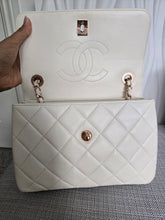Load image into Gallery viewer, CHANEL 2022 22B Collection White Lambskin Rose Gold Hardware Trendy CC Flap Bag Size Small
