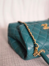 Load image into Gallery viewer, CHANEL series 27 2018 Teal caviar aged GHW SMALL coco handle flap bag with detachable strap

