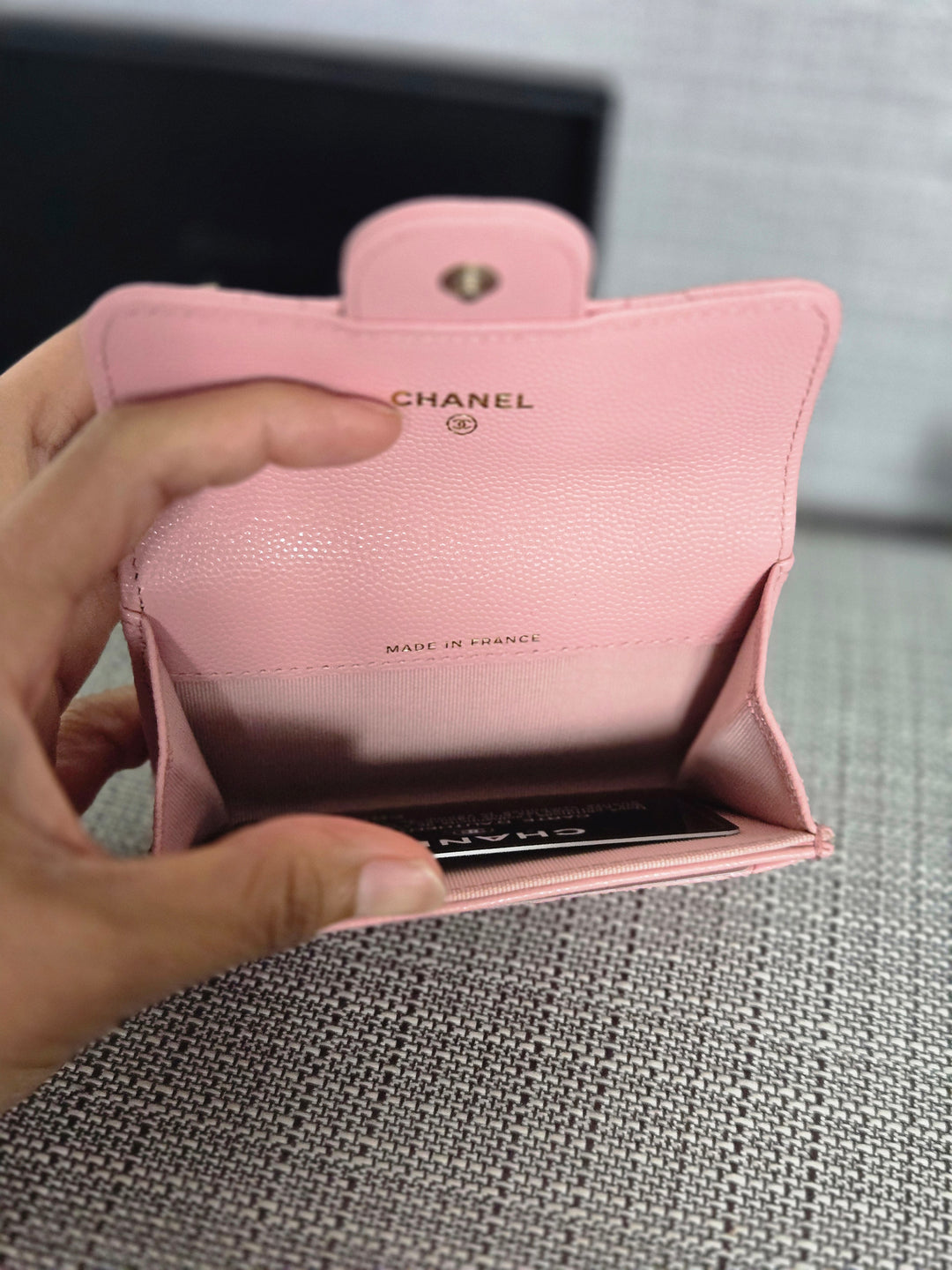 Chanel series 31 2021/2022 22C Pink Caviar LGHW Flap card holder