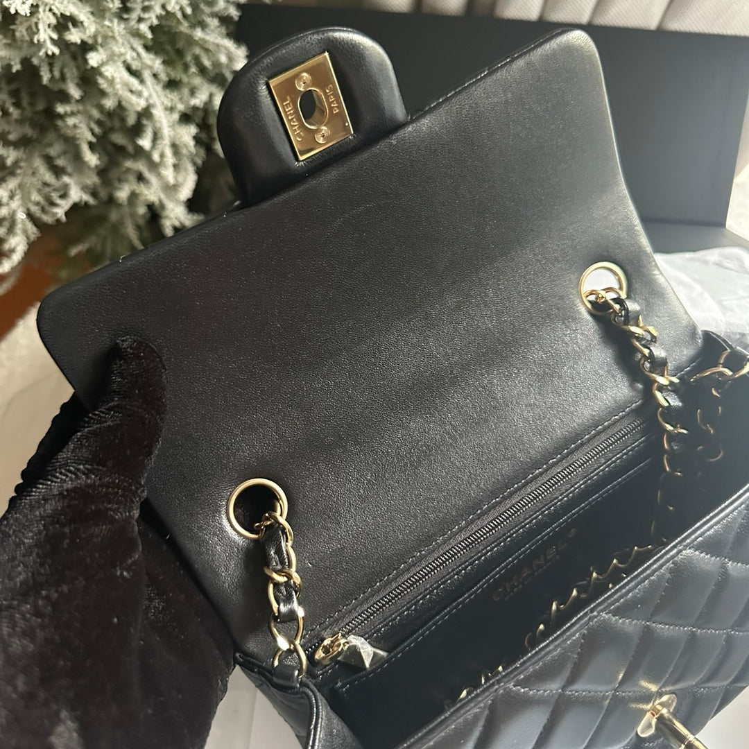 CHANEL Black Lambskin LGHW Mini Rectangular Flap Bag