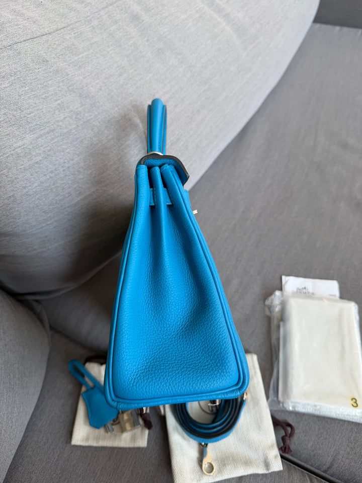HERMÈS Kelly 25 Bleu Zanzibar B3 Togo Leather PHW stamp A 2018