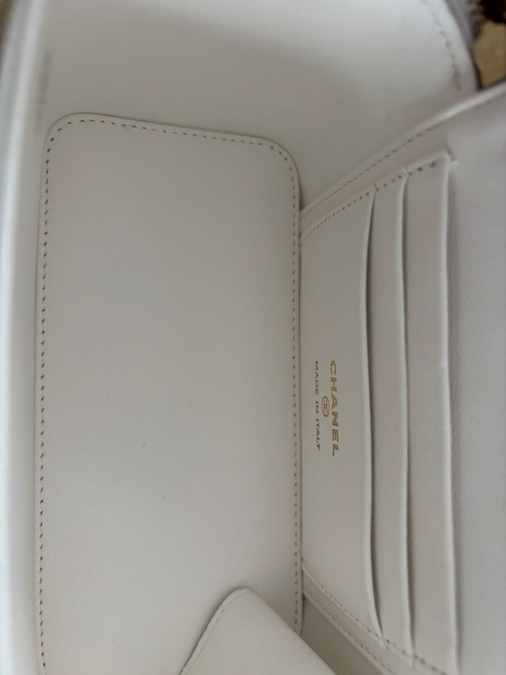 CHANEL 2023 23P Collection White Caviar Sweetheart Adjustable chain Small vanity Case with Aged GHW