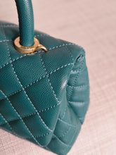 Load image into Gallery viewer, CHANEL series 27 2018 Teal caviar aged GHW SMALL coco handle flap bag with detachable strap
