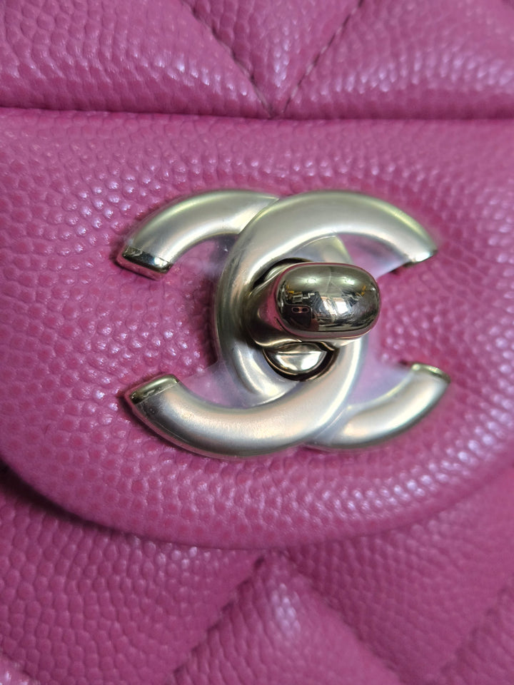 Chanel 21P 2021 Pre spring/summer collection Pink Caviar Champagne GHW 11.12 Timeless Classic Medium ML Double Flap Bag