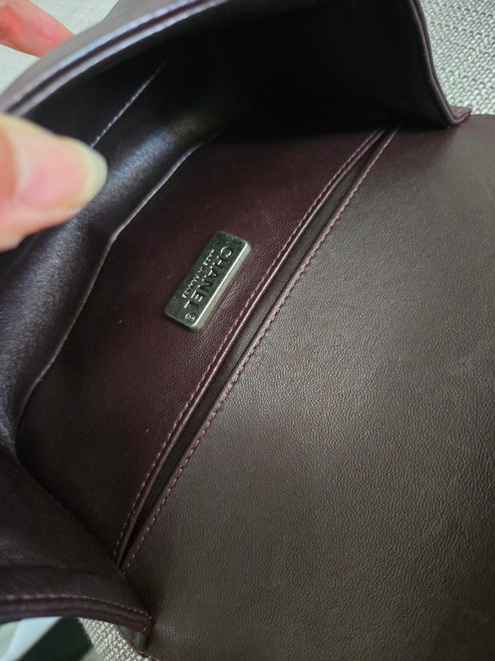 Chanel series 21 2015 Burgundy Lambskin Stingray Le Boy Flap Bag with RHW size Small