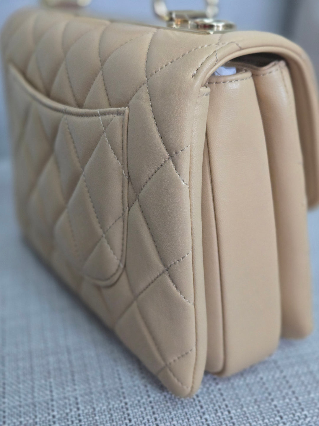 Chanel series 26 2018 Beige Lambskin Trendy CC Flap Bag with Top Handle Size Small with Champagne GHW and detachable Shoulder strap