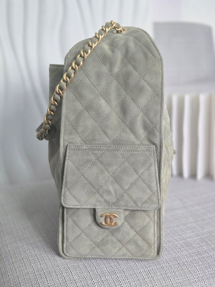CHANEL 25C collection 2024/2025 cruise collection Khaki Suede Aged GHW 25 Hobo Bag size Medium