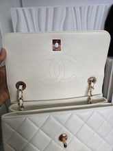 Load image into Gallery viewer, CHANEL 2022 22B Collection White Lambskin Rose Gold Hardware Trendy CC Flap Bag Size Small
