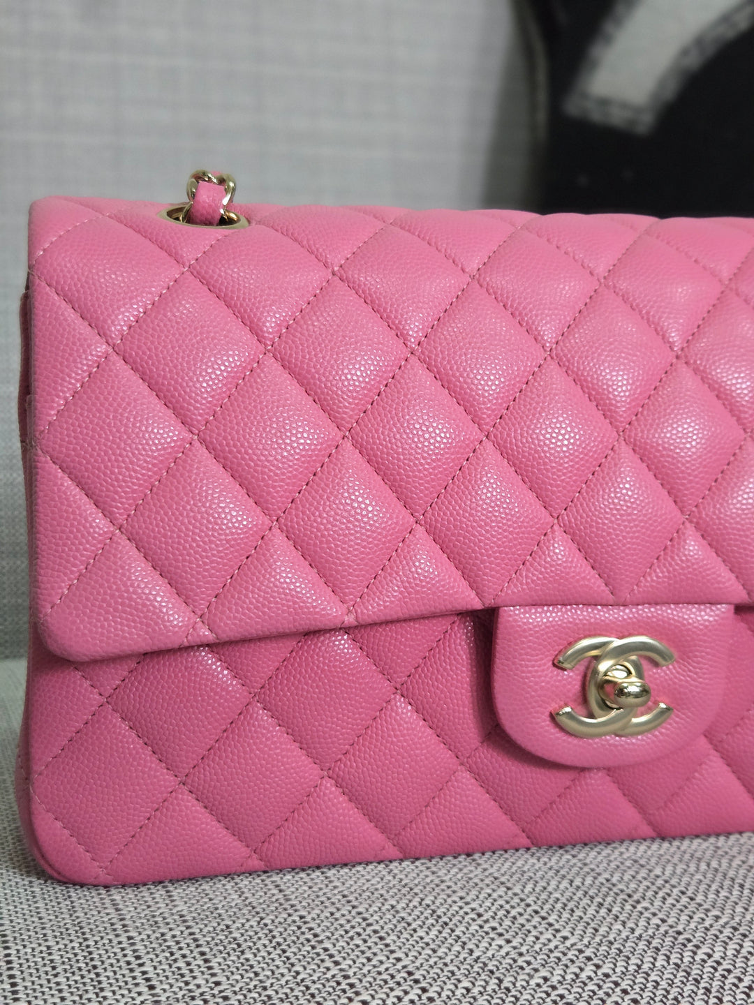 Chanel 21P 2021 Pre spring/summer collection Pink Caviar Champagne GHW 11.12 Timeless Classic Medium ML Double Flap Bag