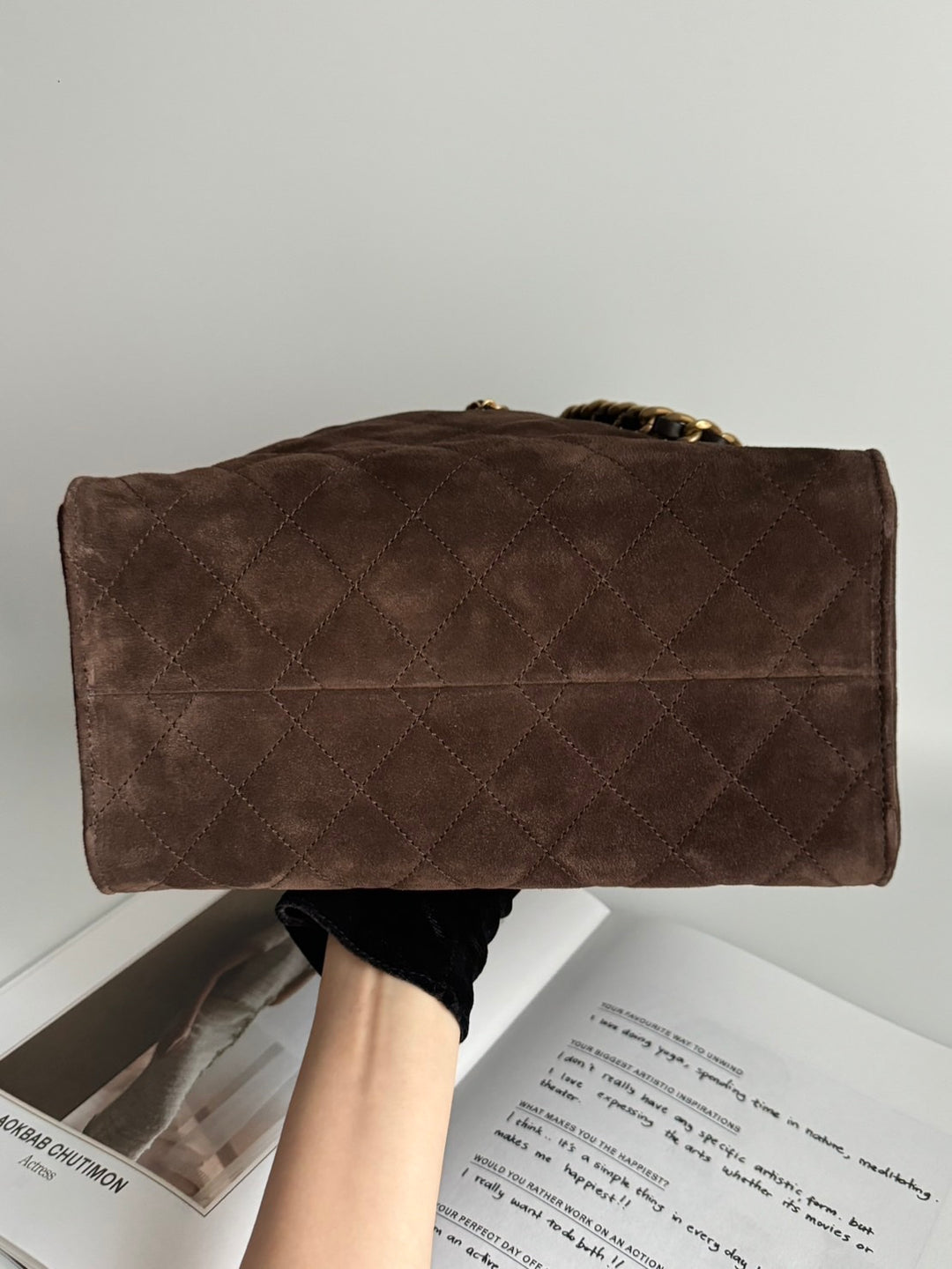 CHANEL 26C 2025/2026 Brown Suede Leather Aged GHW 25 Hobo Bag size Small