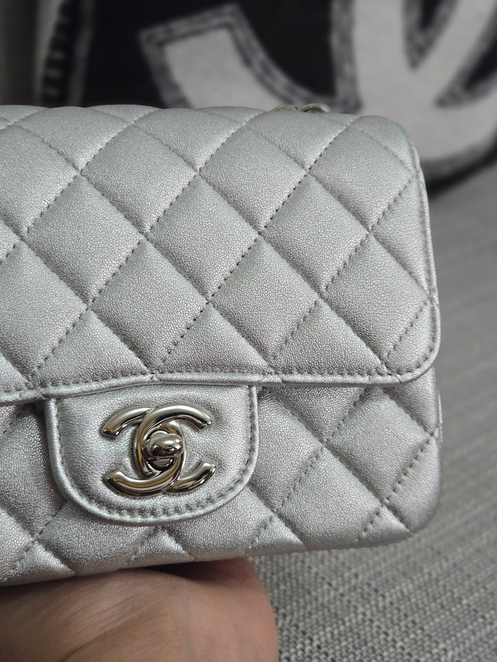 Chanel Series 31 21P 2021 Pre Spring/Summer Collection Iridescent Silver lambskin SHW Square Mini Flap Bag