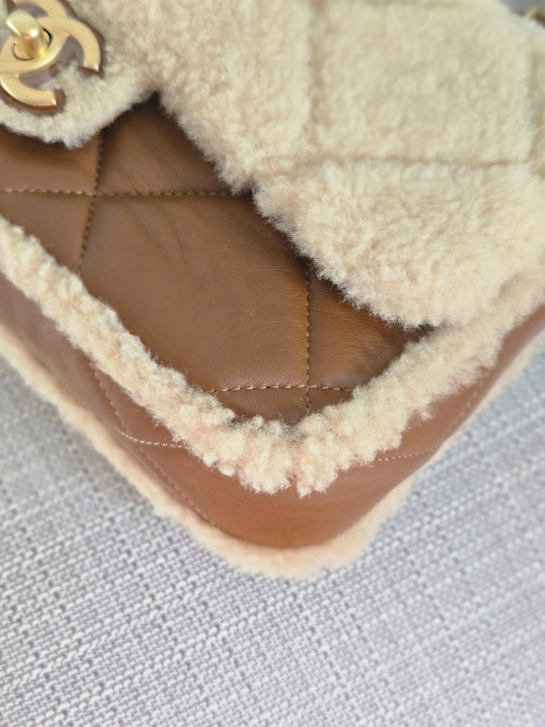 Chanel 24K 2024 Fall/Winter Collection Beige Brown Teddy Shearling MEDIUM flap Bag with Aged GHW