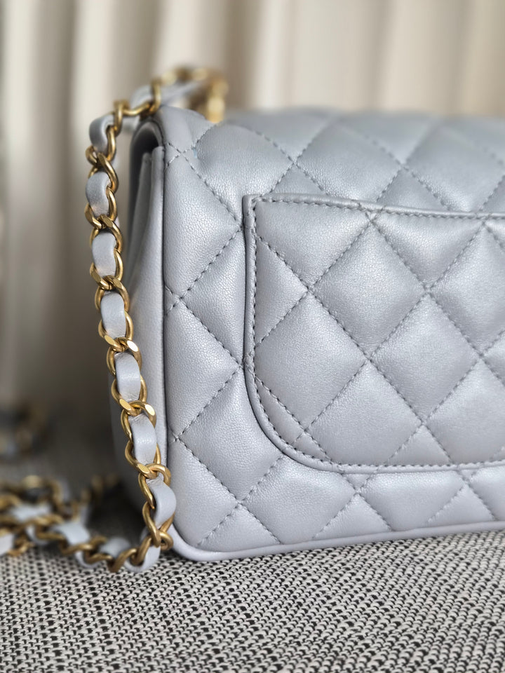 CHANEL Pearl Twist Pearly Silver Light Blue Lambskin Mini Flap Bag