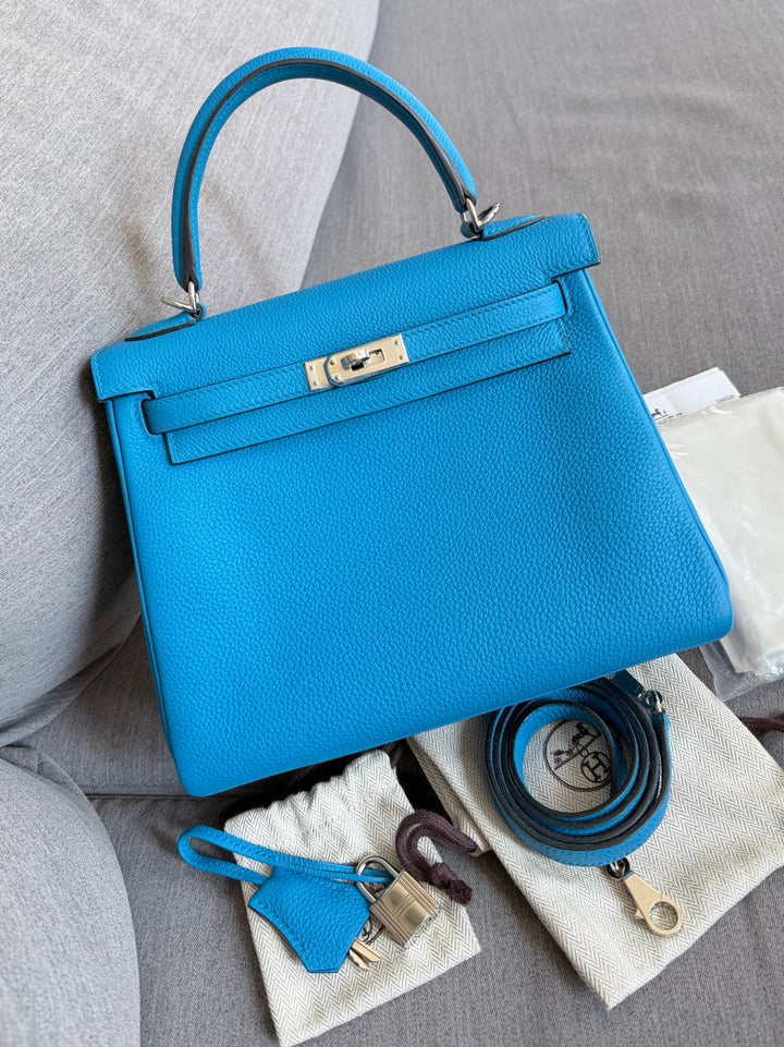 HERMÈS Kelly 25 Bleu Zanzibar B3 Togo Leather PHW stamp A 2018